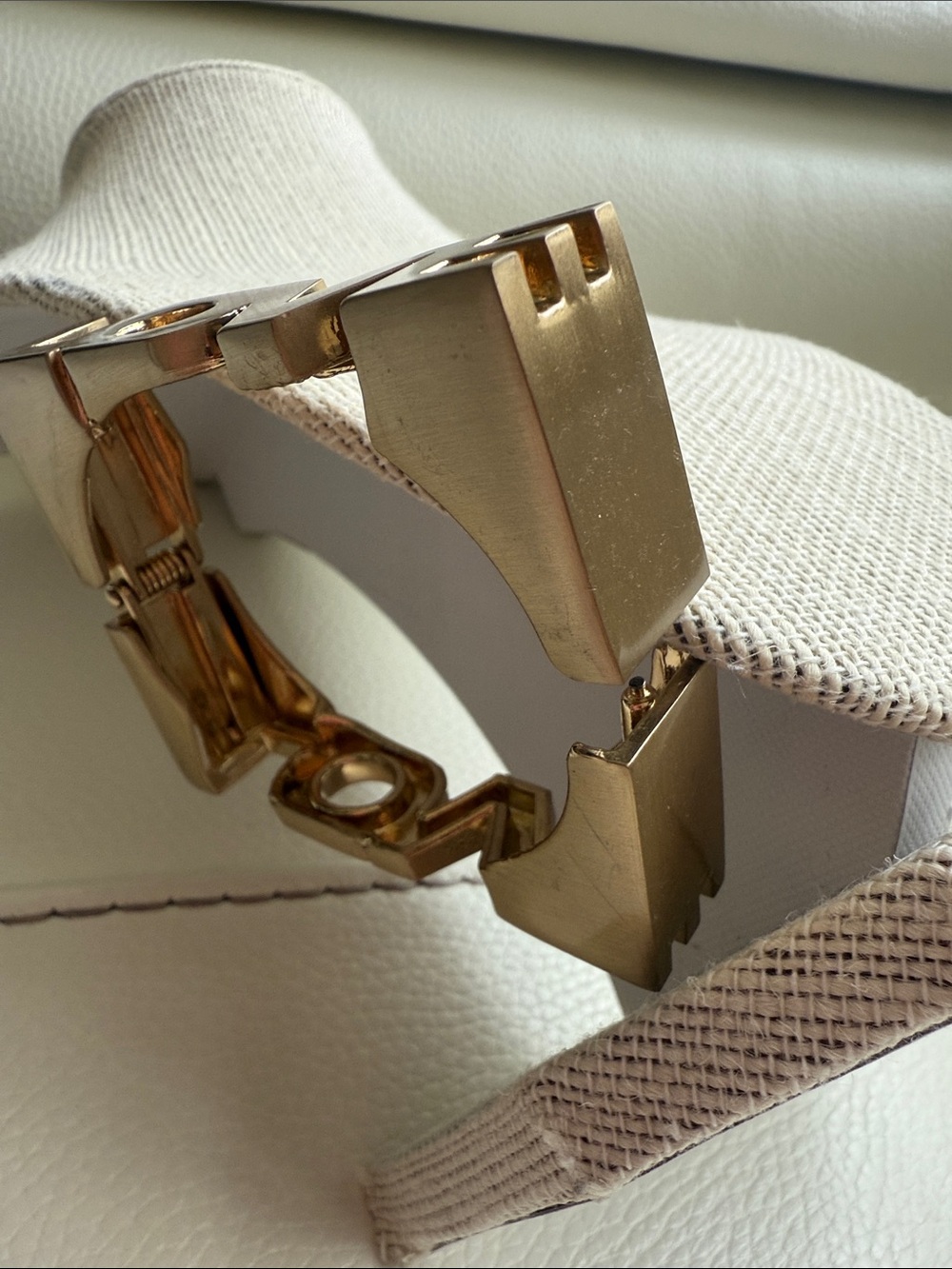 Vintage “LOVE” Square Bracelet - Picture 9 of 12